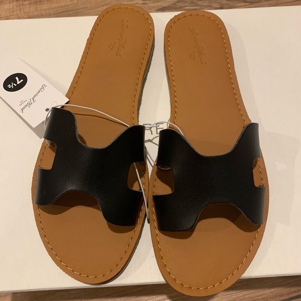 New with tags Black and Tan sandals